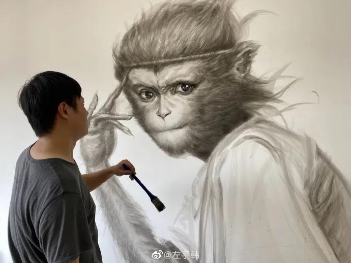 243.9万粉丝的左手韩还能火多久，你是如何评价左手韩的漫画的？