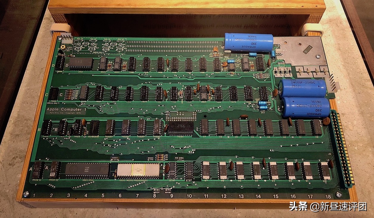 pc97和win98哪个好,日本pc98
