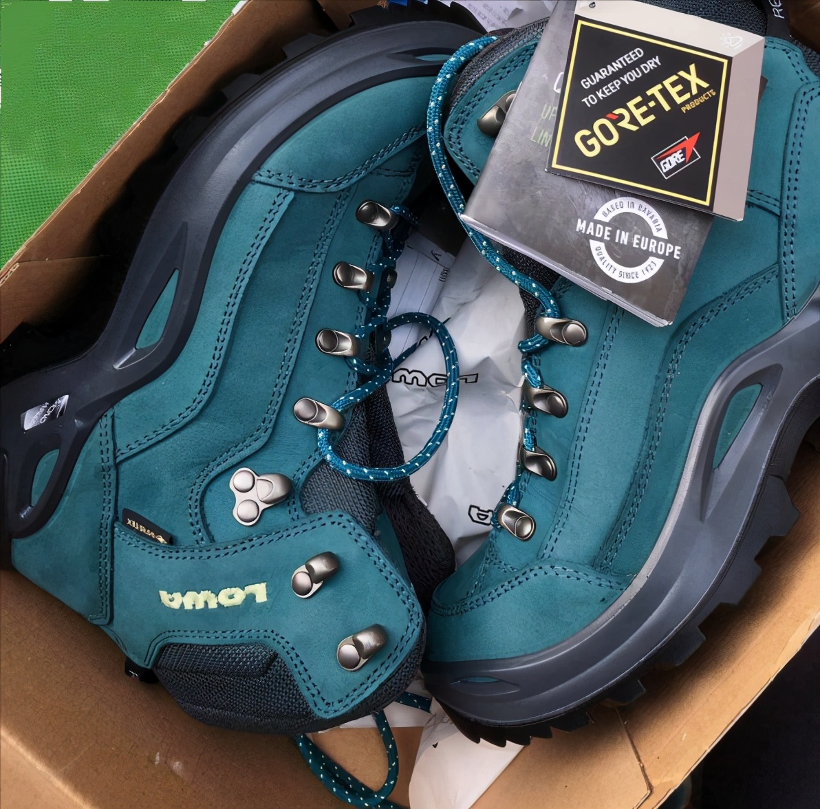 雪山徒步鞋测评,lowa徒步鞋怎么样