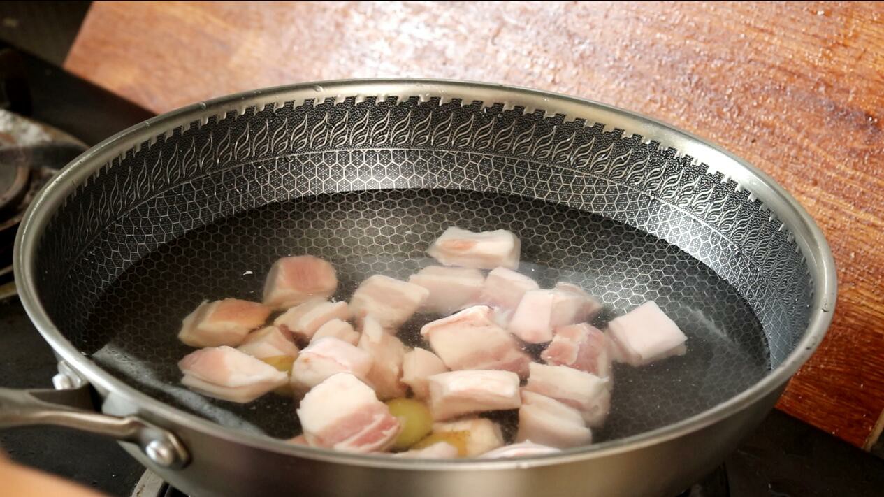 红烧肉的家常做法肥而不腻,红烧肉的做法家常肥而不腻