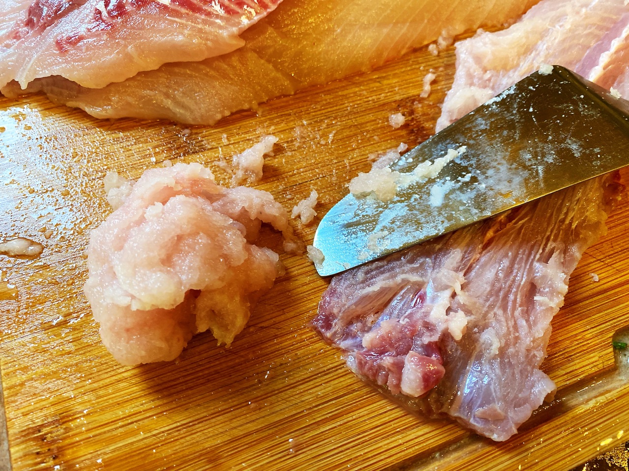 用花鲢做鱼丸还是用草鱼做鱼丸好,草鱼做劲道鱼丸做法