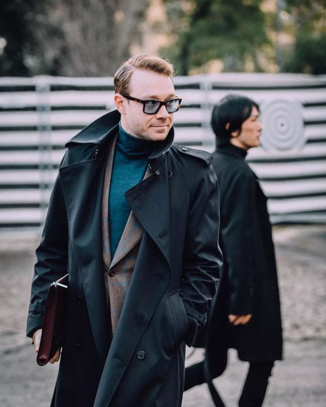 大方得体的穿搭重要性,女生要风度不要温度秋天穿搭