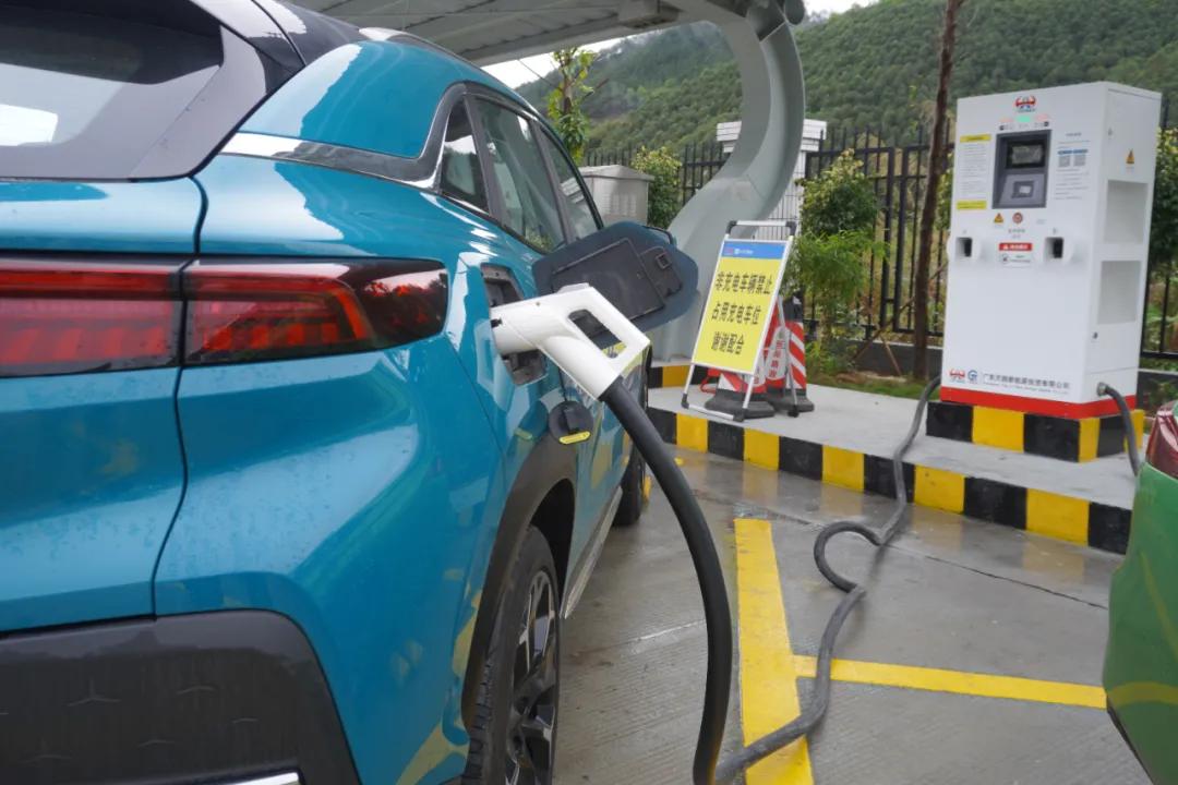 8天行驶1200公里！奇瑞大蚂蚁“车主”用车体验