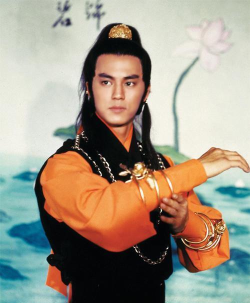 亚洲*男美**天花板今昔颜值对比,有人风采依旧,有人“不忍直视”