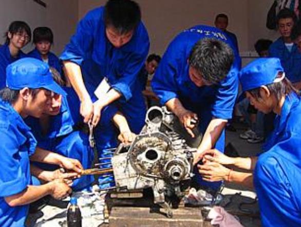 读高中和读技校有什么差别,读烂高中好还是职高好