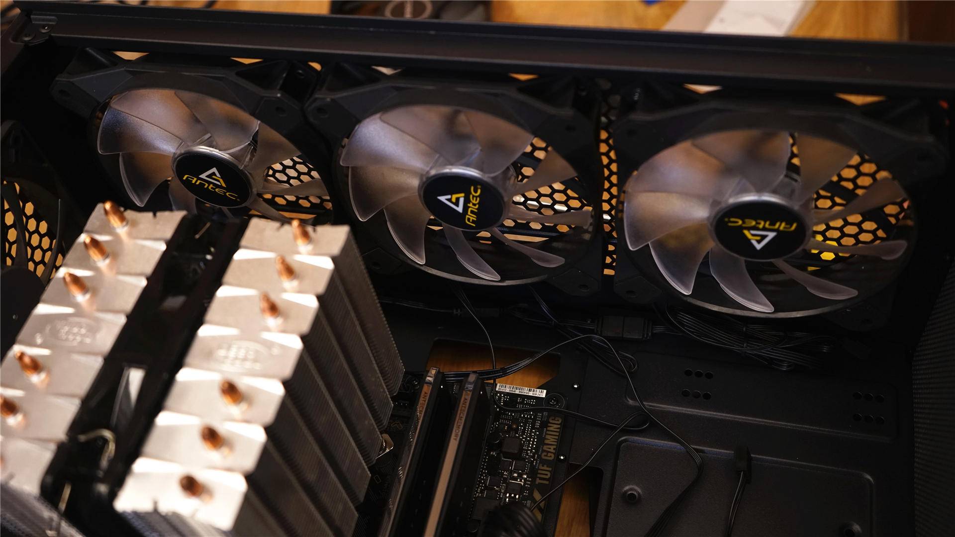 安钛克机箱标配风扇够用吗,安钛克静音机箱哪款最好