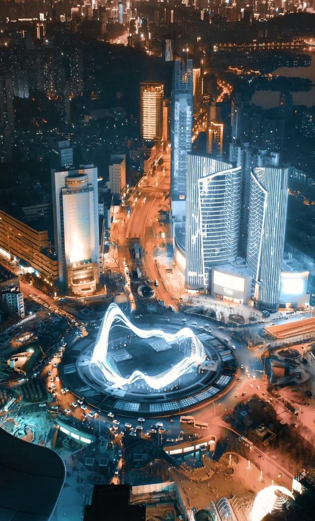 武汉光谷广场综合体视频,武汉光谷广场综合体项目