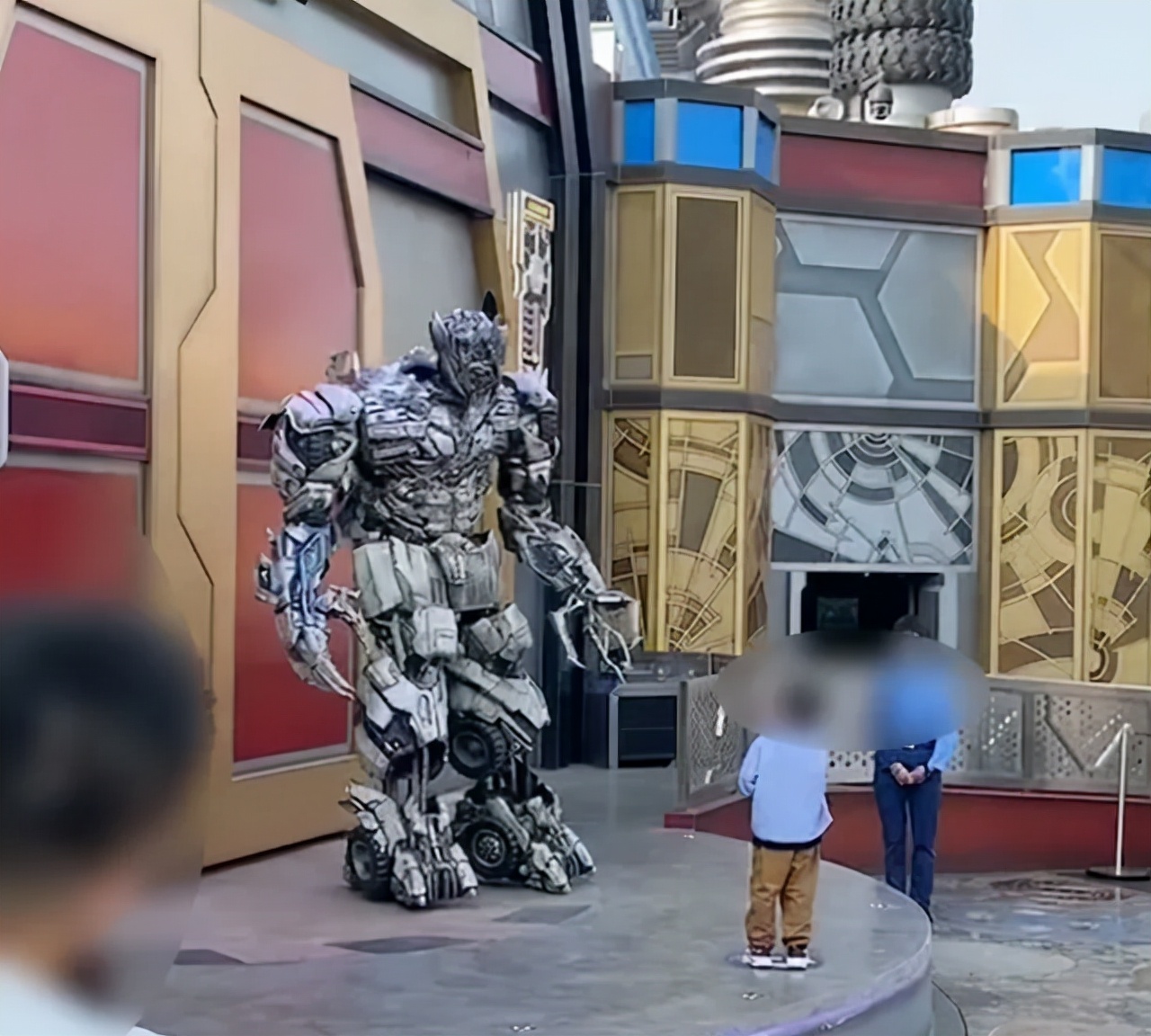 「特车圈」机甲之魂觉醒,是男人就要开……