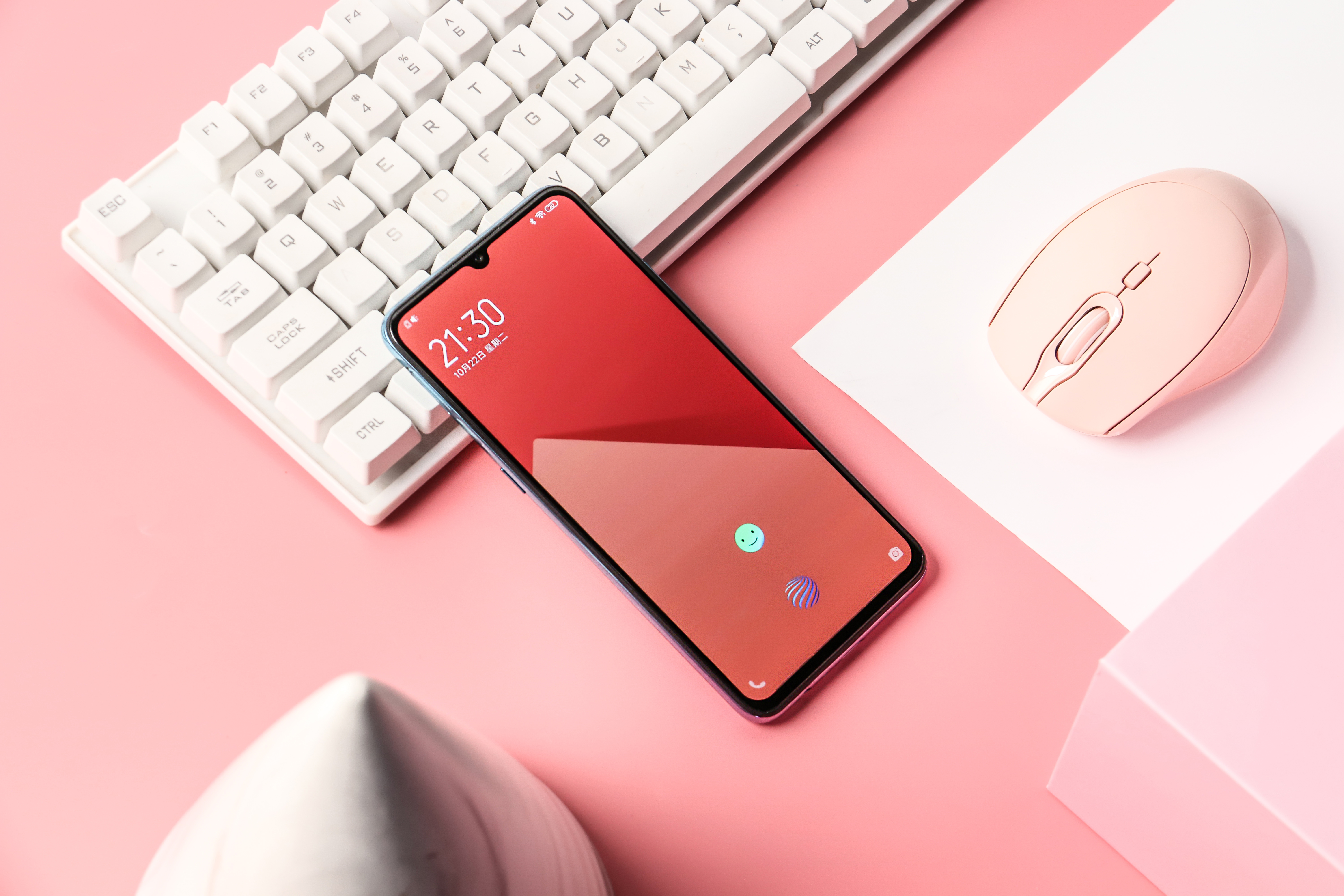 iqooneo5s和iqoo8哪个值得拥有,iqoo2000左右的手机