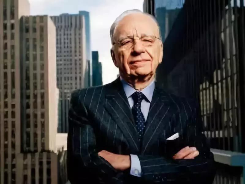 19岁攀50岁教授，给70岁男人生子，邓文迪的百亿身家没那么简单