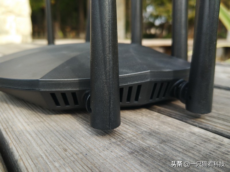 腾达ac23路由器2100兆,redmiac2100和腾达ac23哪个好