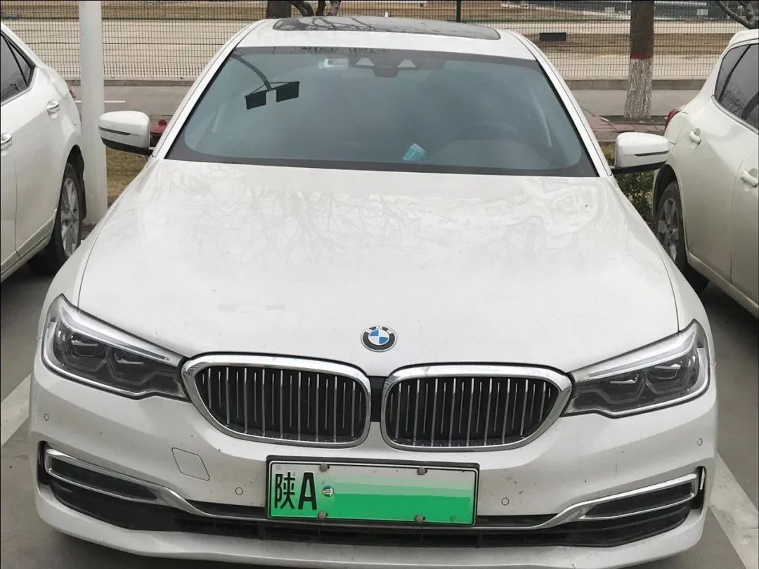 刚提的宝马车竟然有异响太气人了,宝马车轮有声音