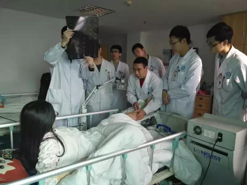 2018医生不忘初心砥砺前行演讲稿,18年的坚守奋斗