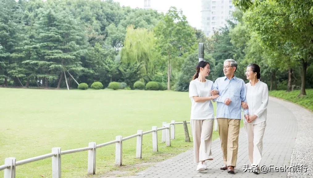 被刘昊然种草的云南小城，全网0攻略，我们花不到2k就逛吃6天