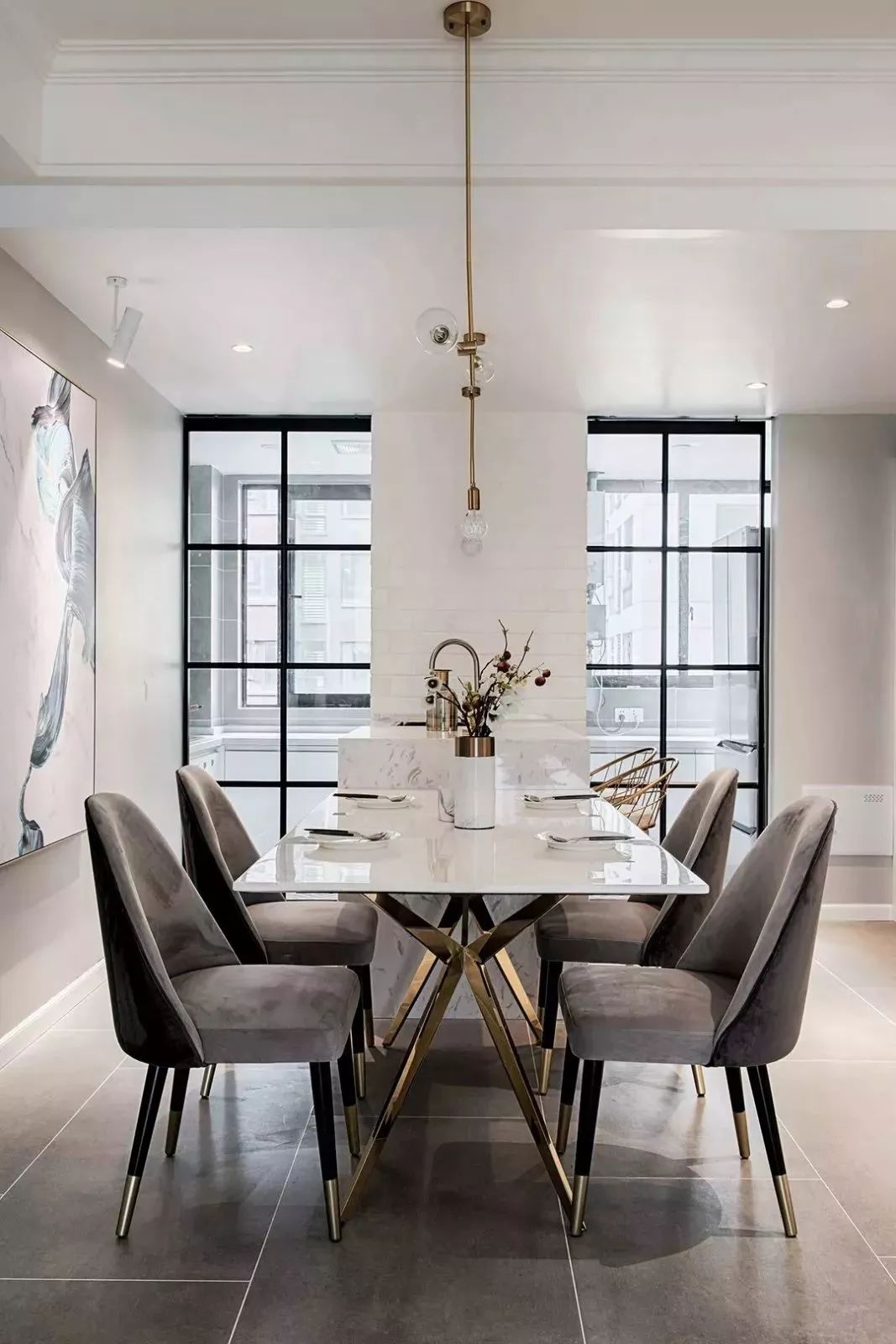 你家的踢脚线选对了吗,家中的踢脚线怎么搭配最适合