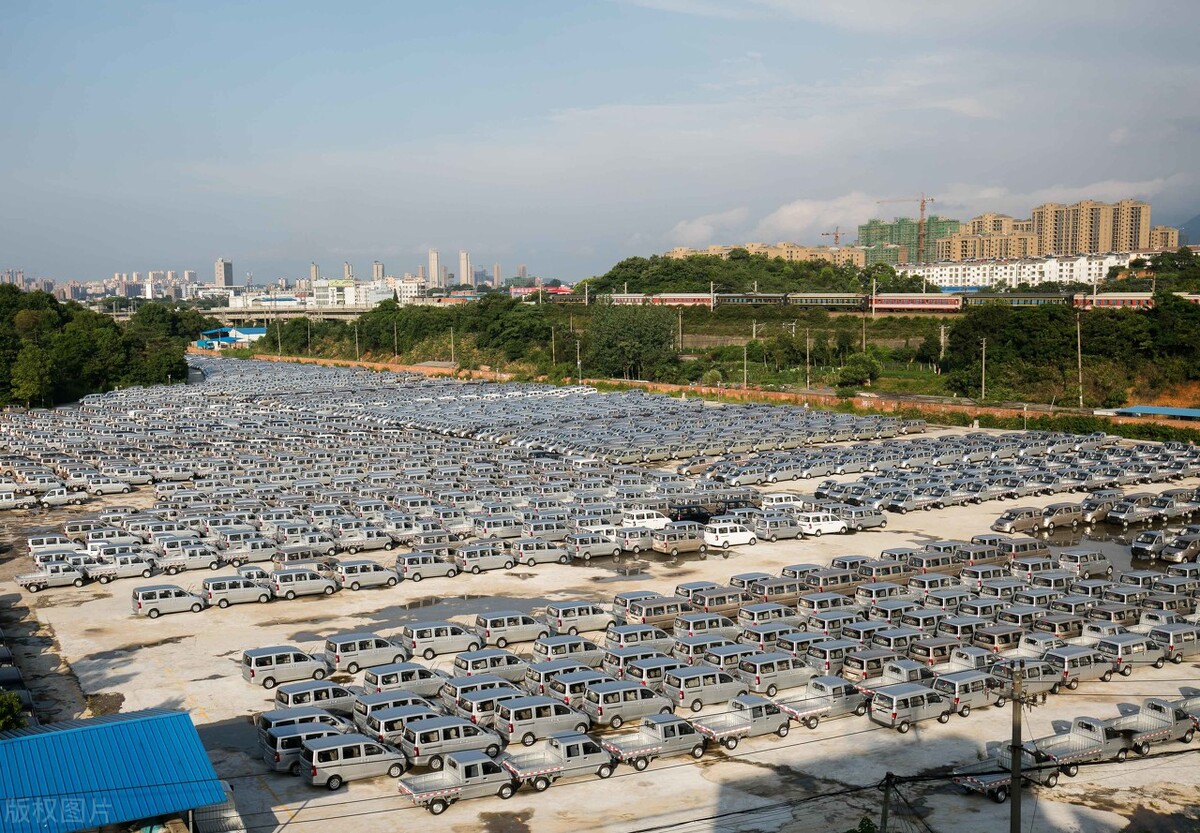 上海汽车集团产值,上海汽车集团职工收入如何