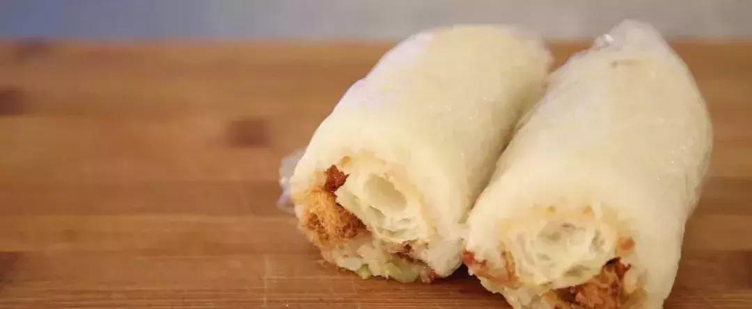 大锅炸油条的做法和配方窍门,在家自己炸油条的最简单的方法