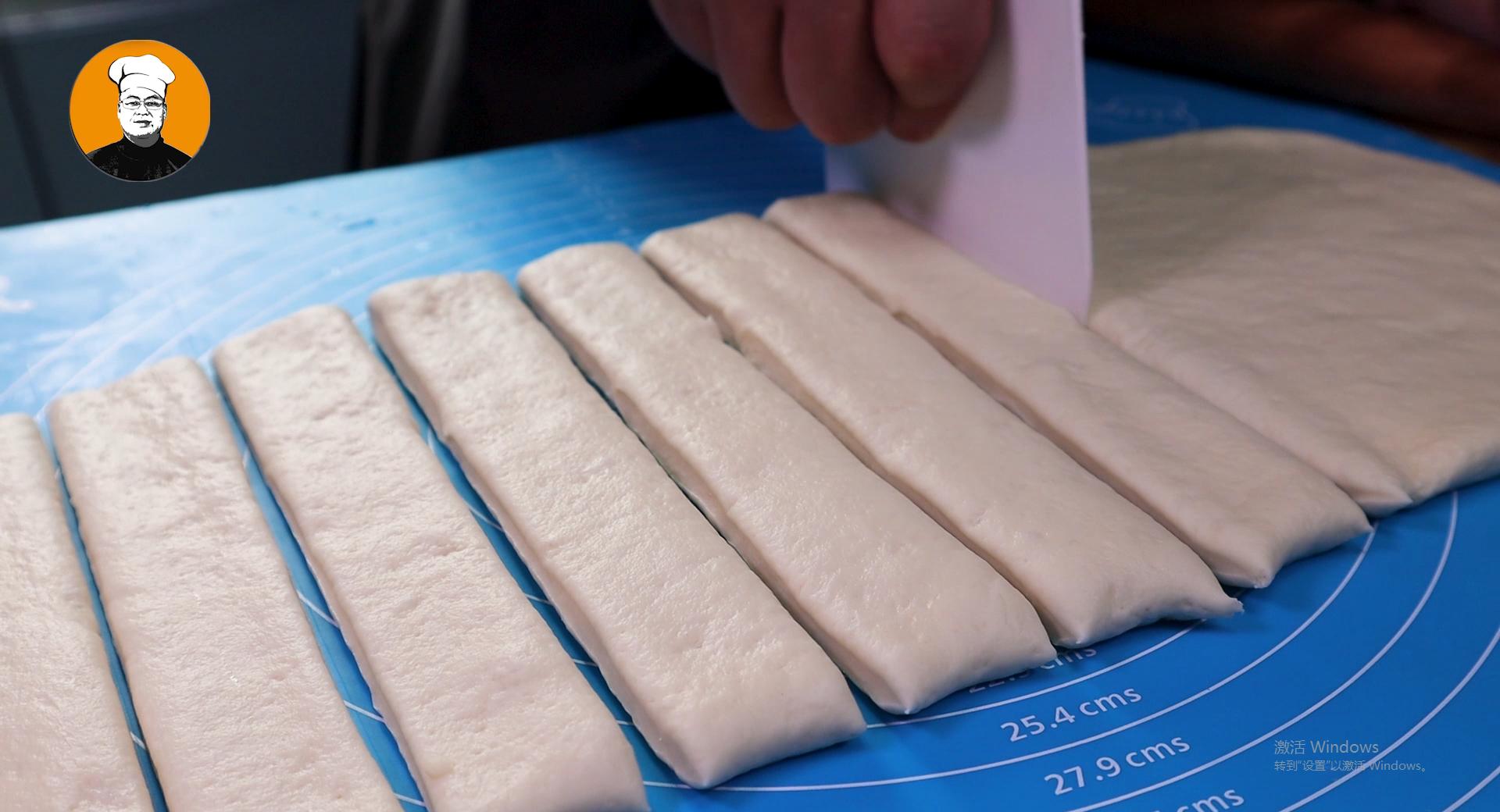 油条怎么做酥脆松软有泡打粉,自制蓬松酥脆油条无泡打粉