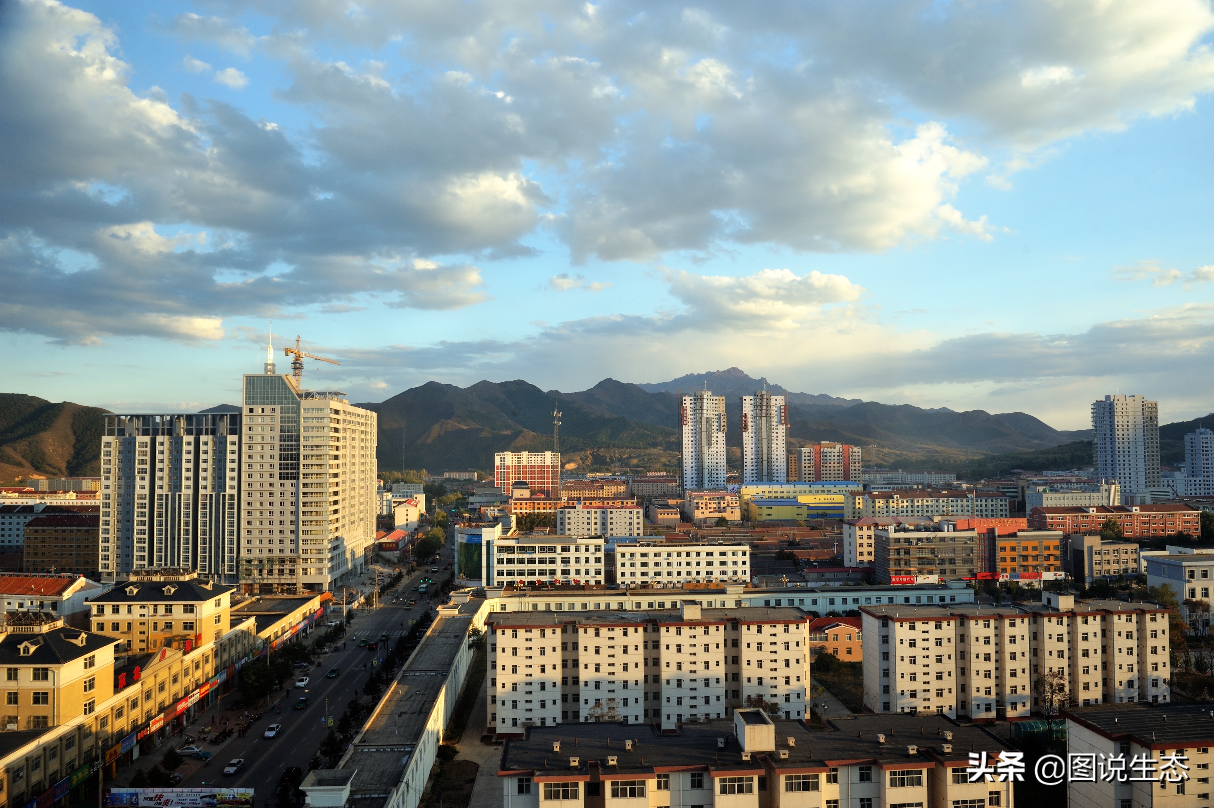 20年风雨治沙路，绿水青山秀丰宁