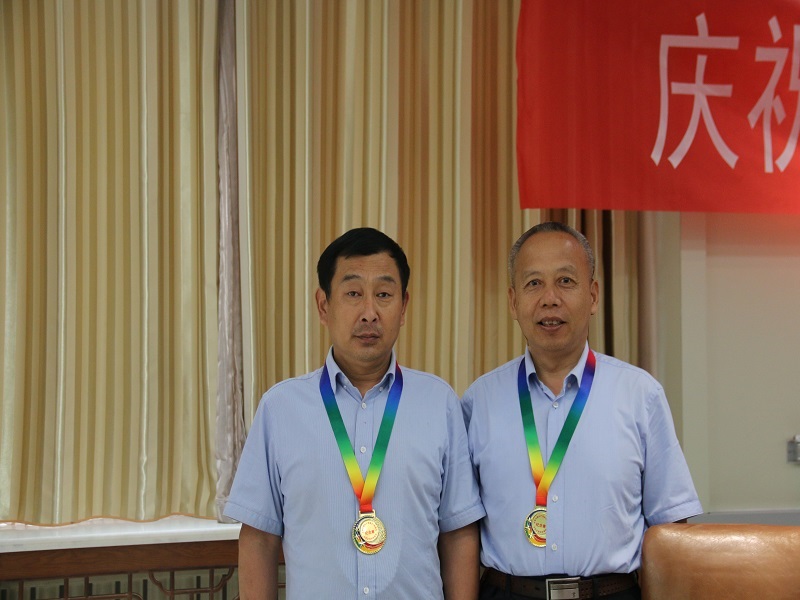 百年辉煌路整装再启航：正信集团举办庆祝建*党**100周年*党**员座谈会