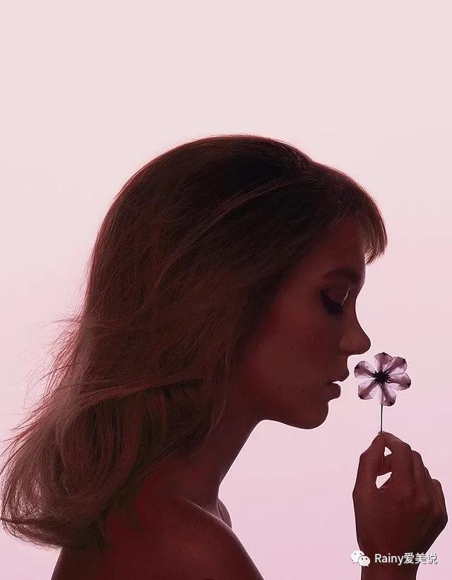 牙缝大、脸盘方，这位“法兰西玫瑰”是怎么美出了自己的特色？