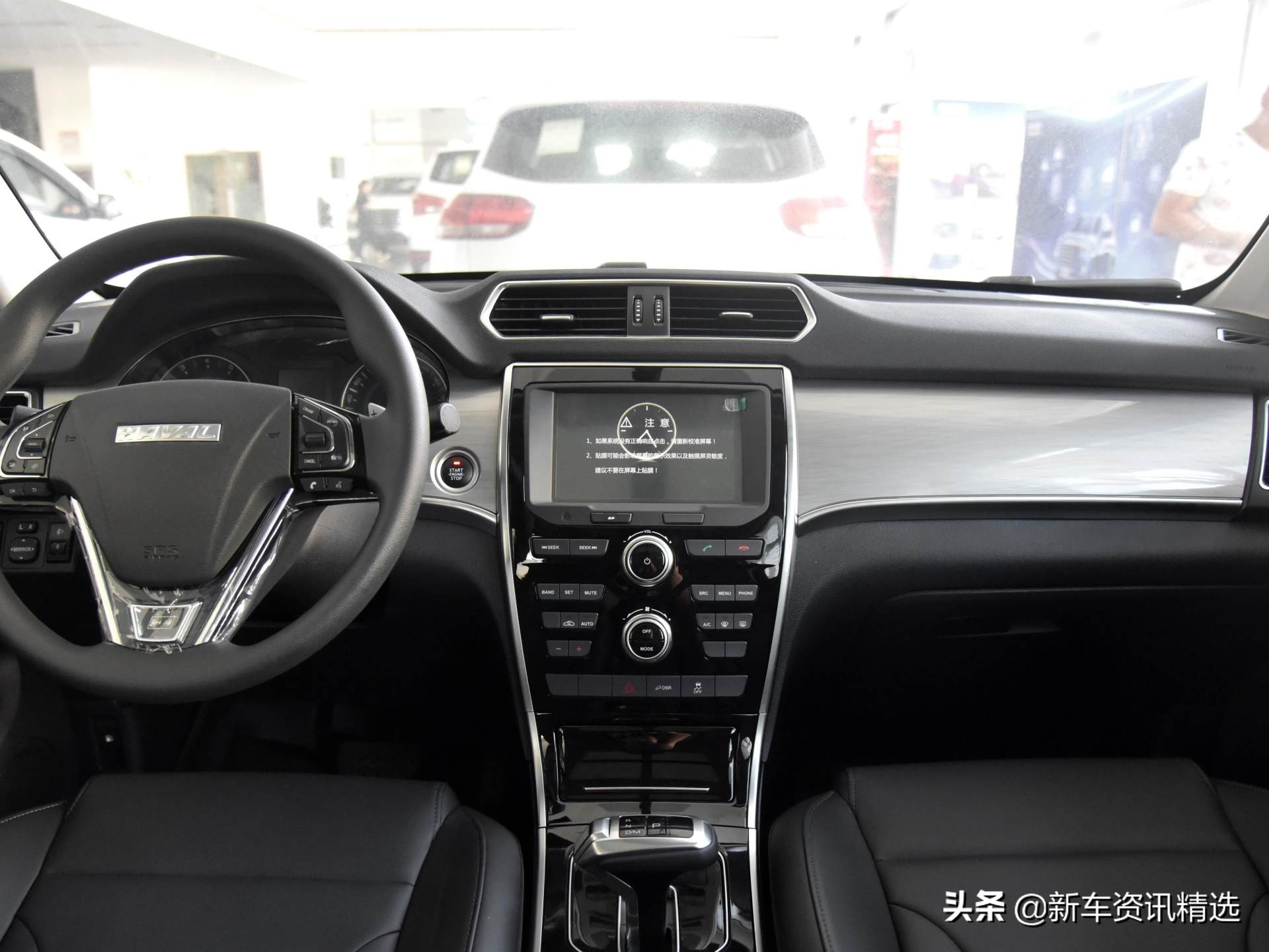 哈弗h2适合年轻人的经济型suv,低价位自动挡省心省油suv
