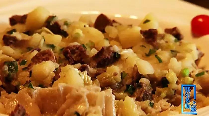 烤全羊舌尖上的美味,柴达木烤全羊