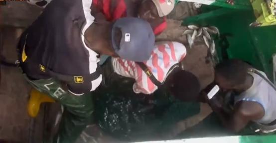 非洲人的捕鱼绝技，一天能捕7吨鱼，出海全凭肉眼找鱼