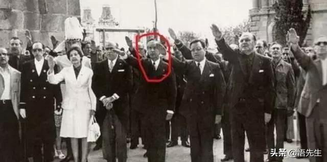 年轻时的霍金照,霍金年轻时照片有多帅