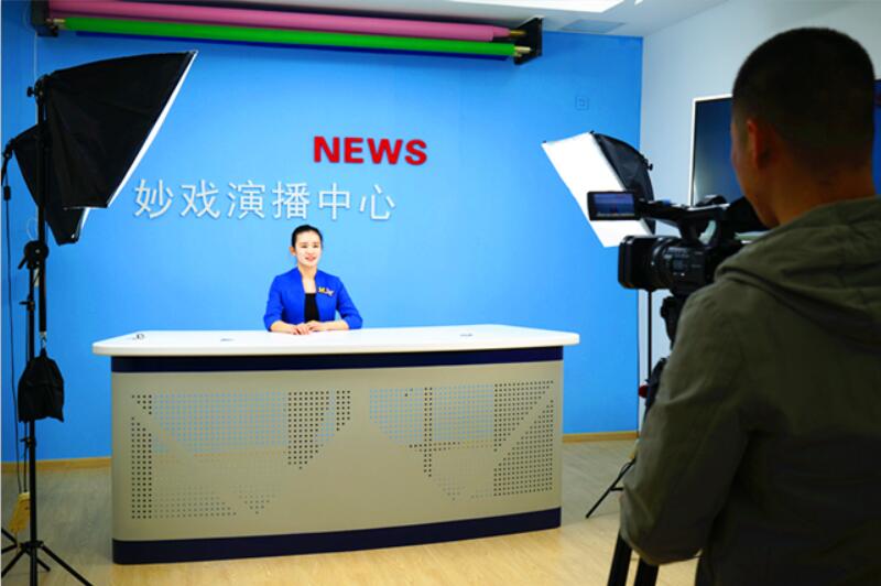 播音喉音纠正练习,播音系如何练嗓子