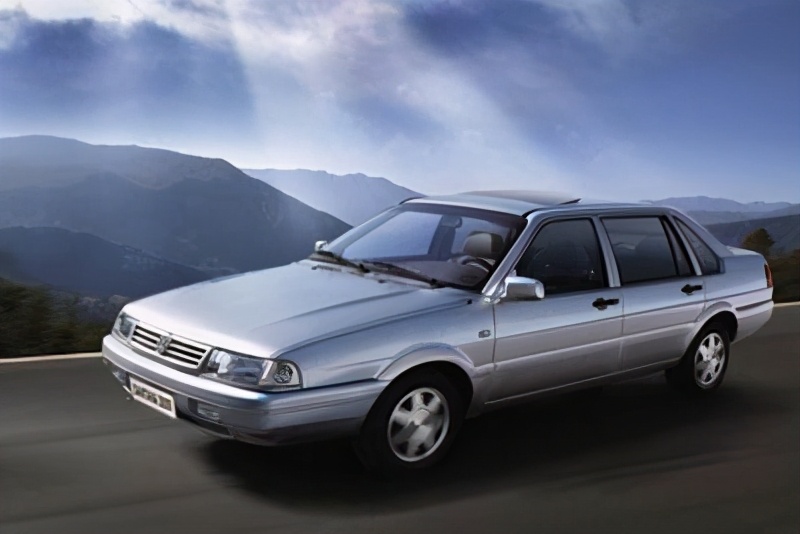 当年桑塔纳2000相当于现在什么车,桑塔纳2000搞笑段子