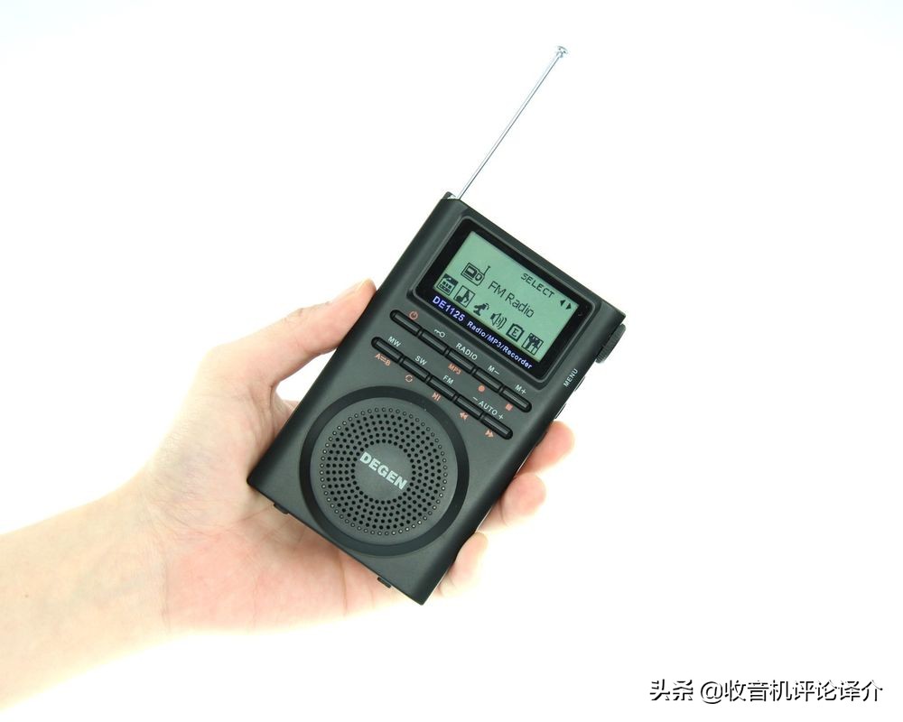 看足球赛要带望远镜吗,看足球用电视还是投影