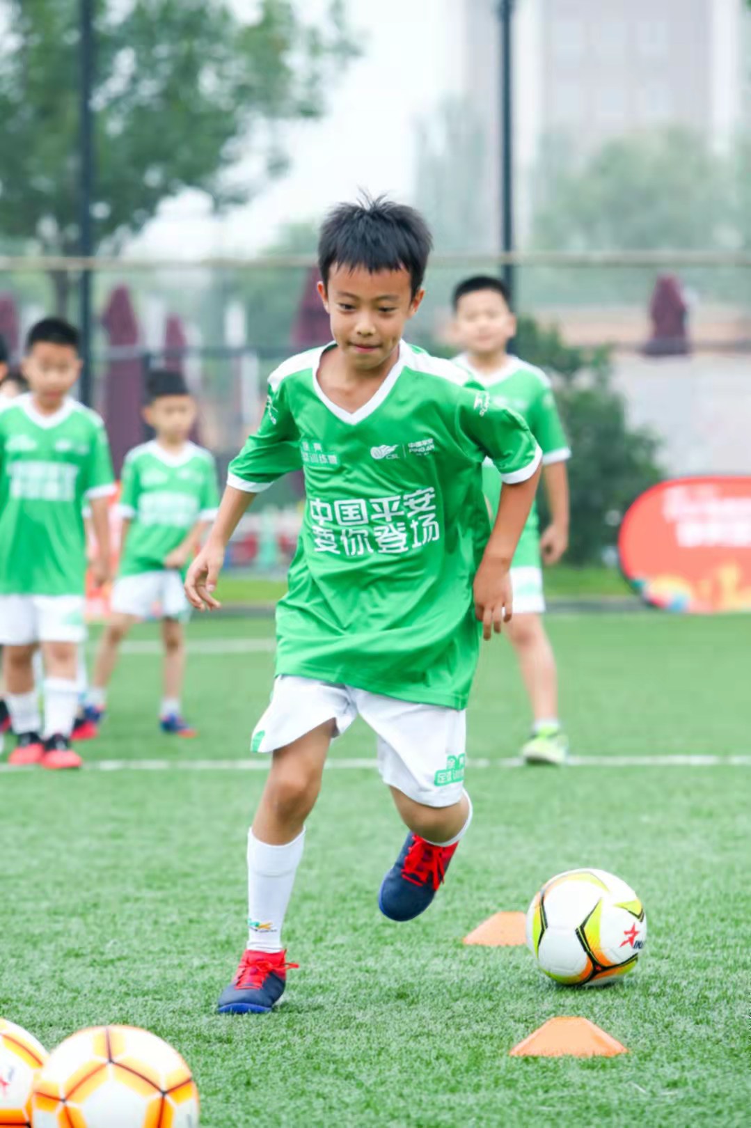 徐亮任意球教学李导,徐亮教你踢任意球的助跑