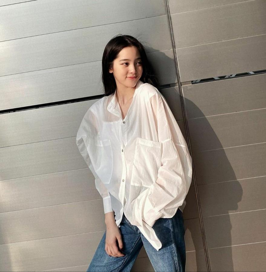 夏天空调房里穿的防冷的衣服,夏天靠空调救命