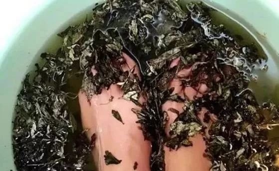 脚上老皮、老茧不用慌，教你一招小妙方！发给需要的人