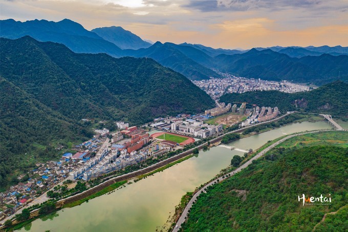 一下雨徽州就成了水墨色,安徽石台避暑胜地
