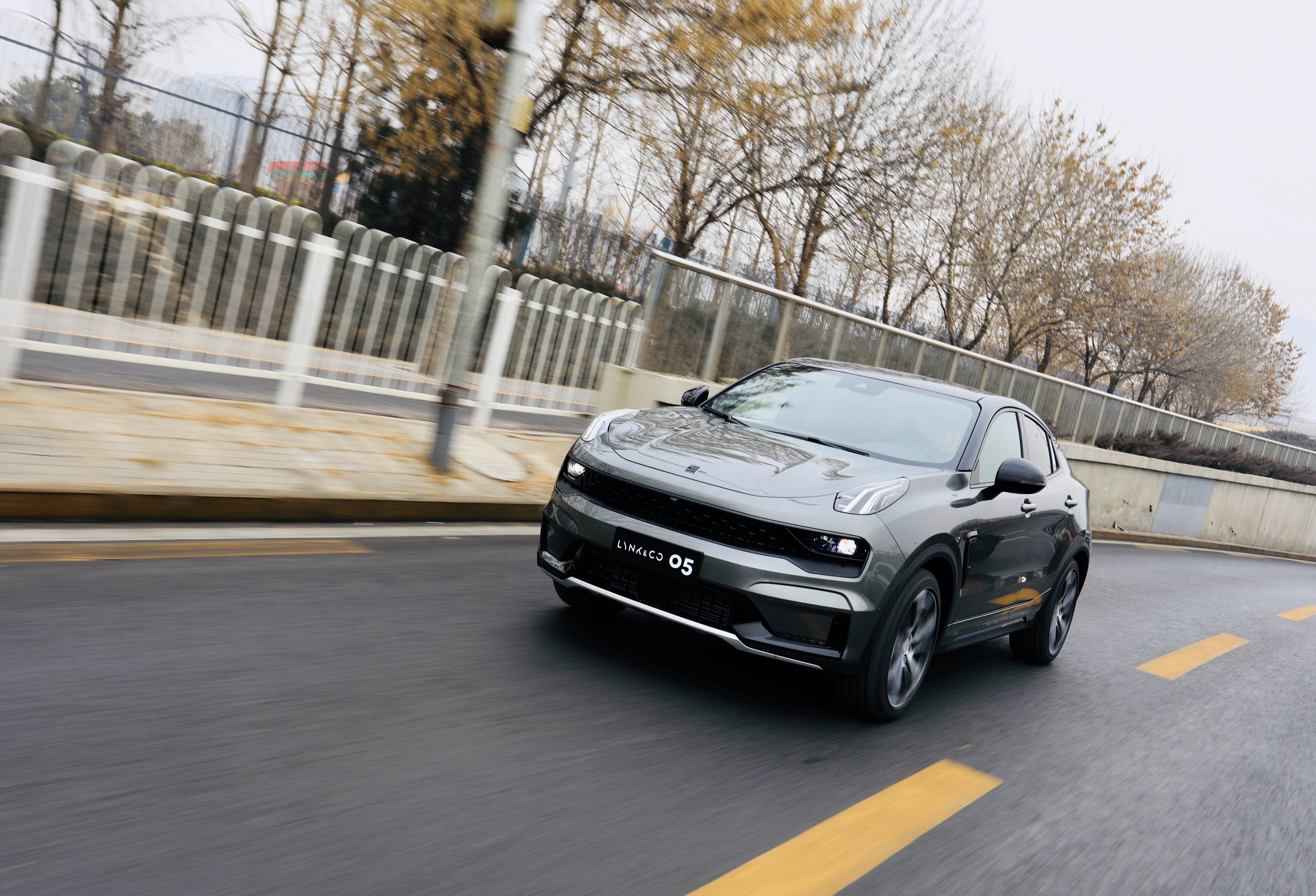 新时代高端品牌领克05惊艳亮相,紧凑型轿跑suv领克05上市前瞻