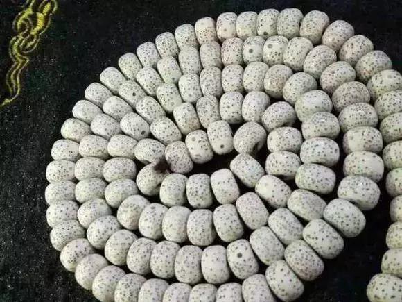 星月菩提原果颜色不均匀怎么处理,星月菩提怎么判断有没有漂白