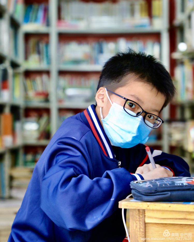 金色童年8张图片,金色的童年相片