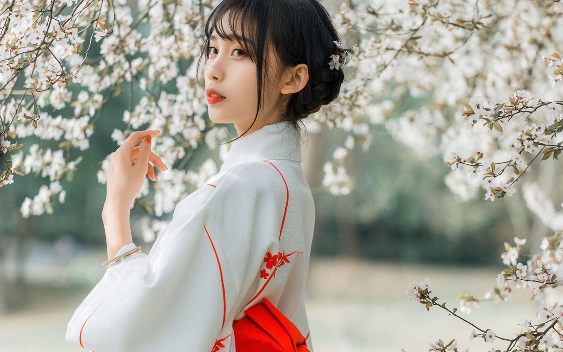 想追巨蟹男怎么办,想追到女生需要怎么做