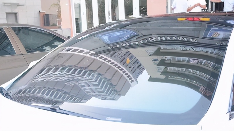 车窗透光率大于70%否则罚款扣分,车窗膜透光性差违法吗