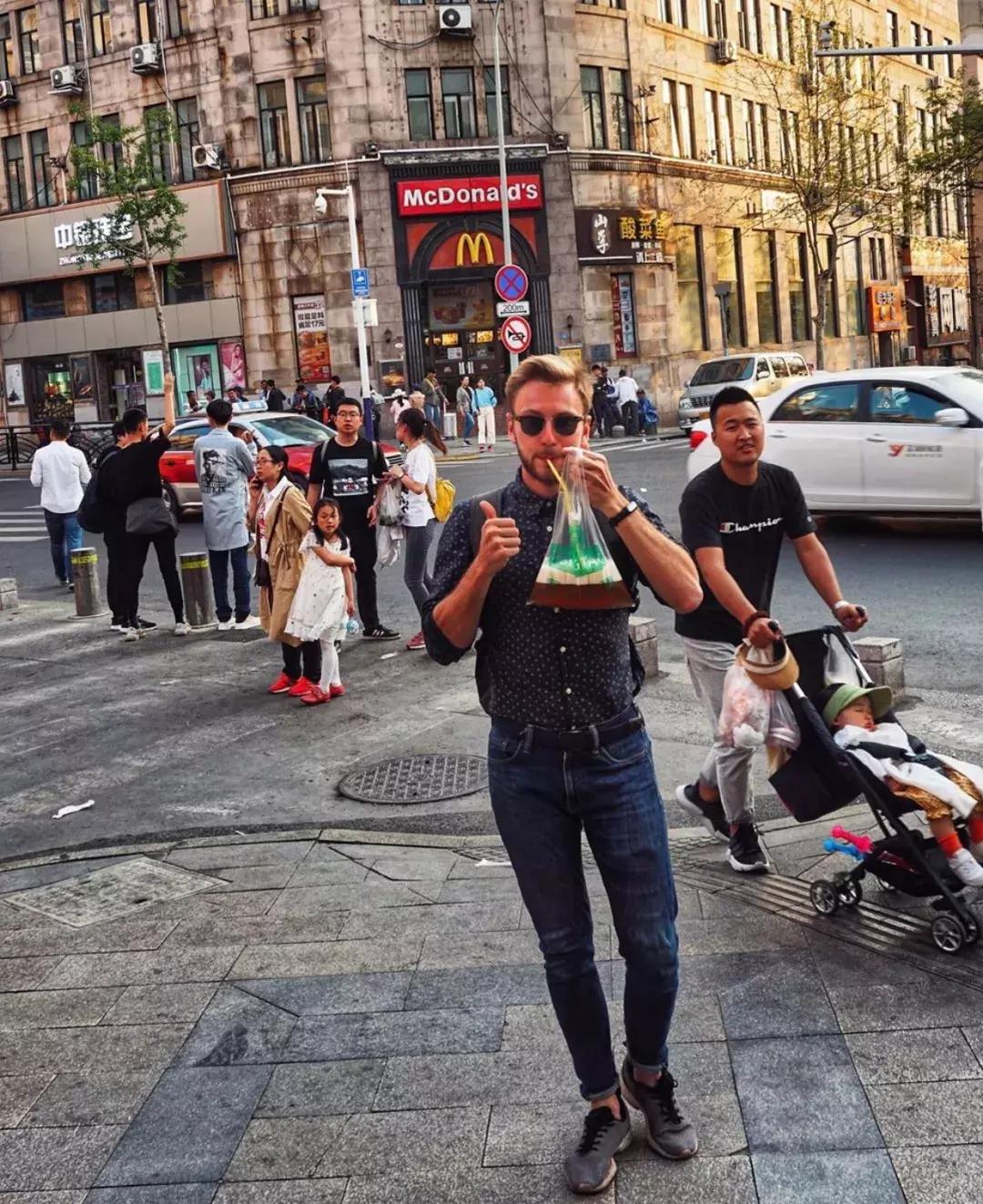 海边海鲜烧烤青岛,啤酒烧烤推荐城市