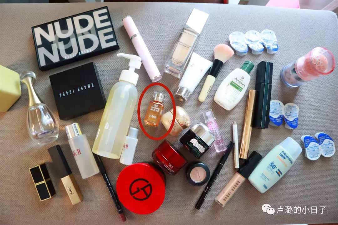 短期旅行必备化妆包是什么,出门手提袋便携女时尚化妆包