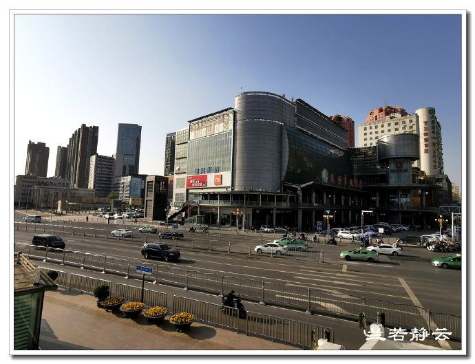 郑州小吃美食一条街附近酒店,郑州住宿附近有美食
