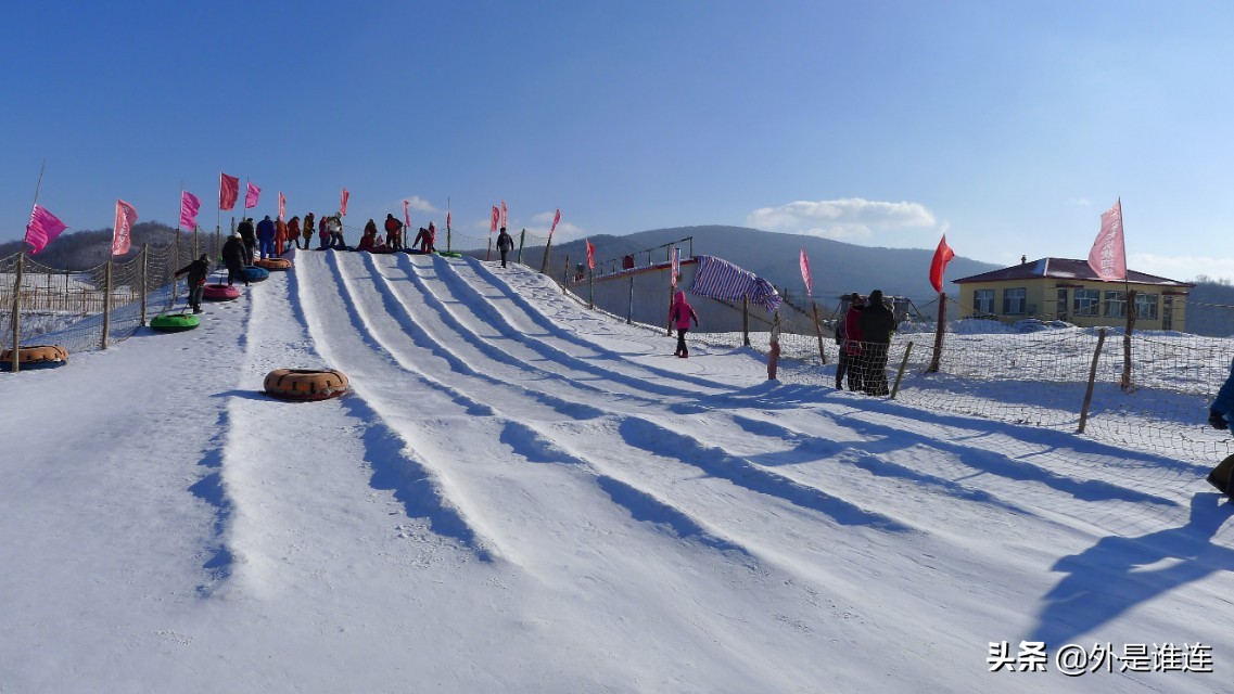 很喜欢滑雪的这种感觉,各位热爱滑雪的小伙伴们