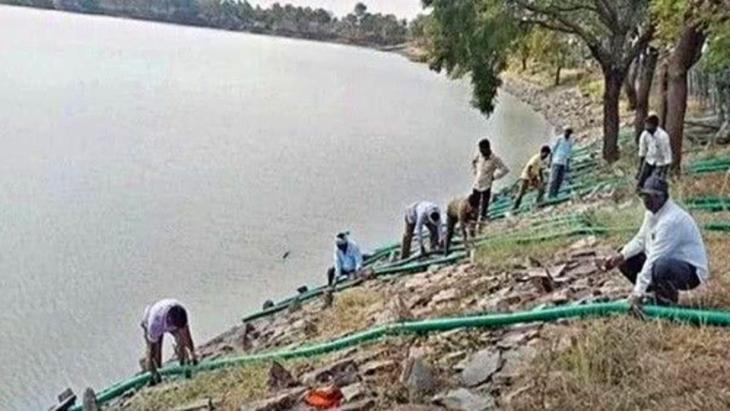 印度艾滋女投湖自杀，尸体被鱼啃食，吃鱼或水源会传染给我们吗？