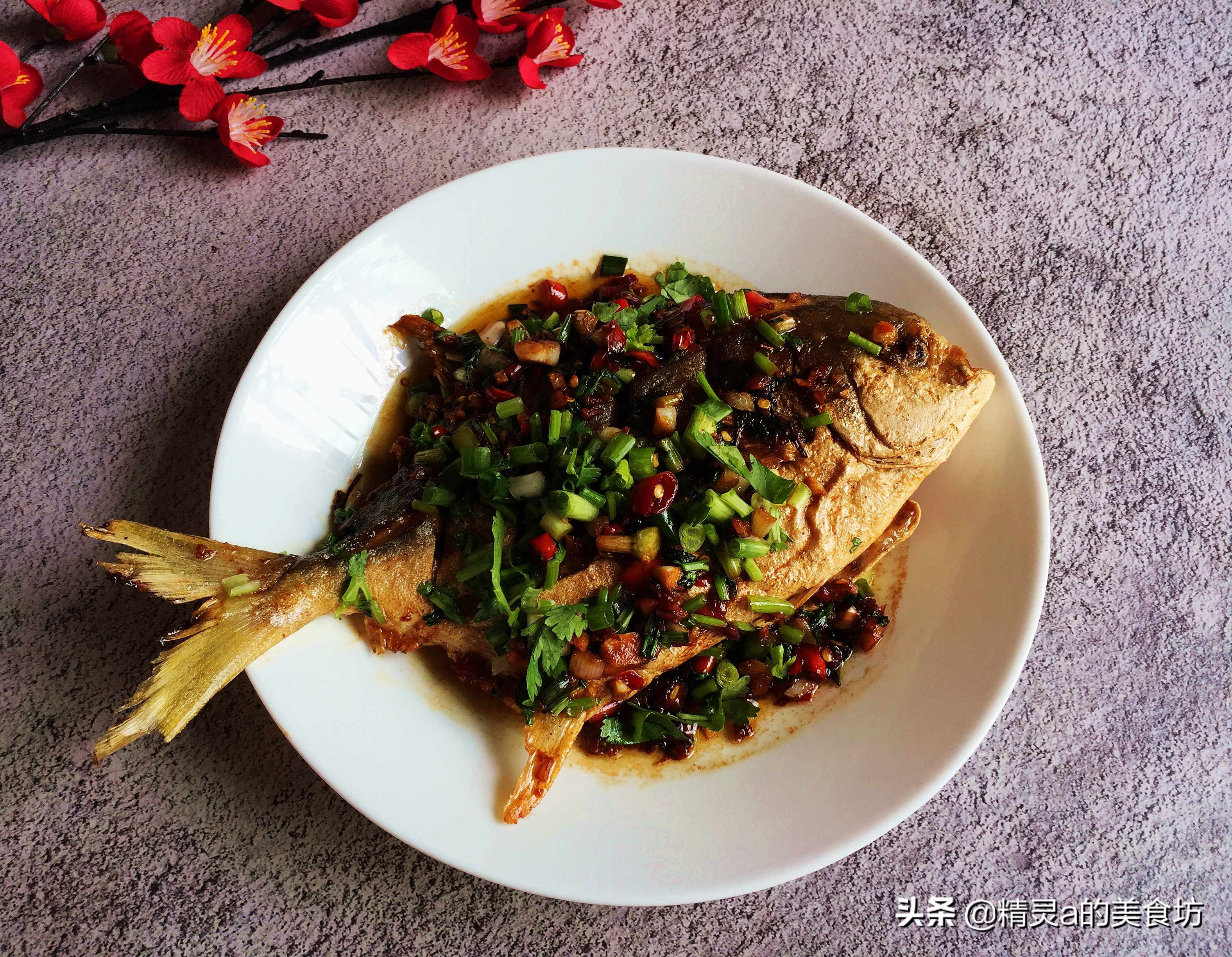 鲳鱼这么烧绝对够味简单又快捷,鲳鱼怎么煎好吃又不粘锅