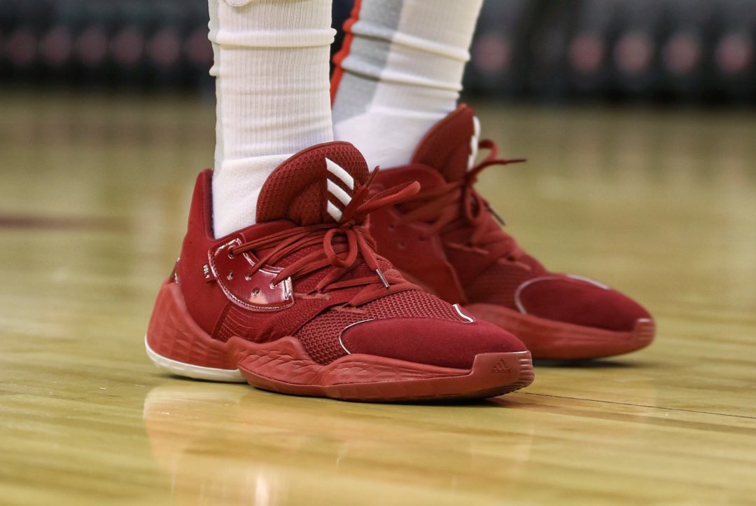 今日球鞋上脚集锦,中国球员球鞋上脚合集