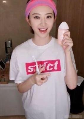 被埋没的良心国货牙膏,景甜无意中晒出自用的牙膏