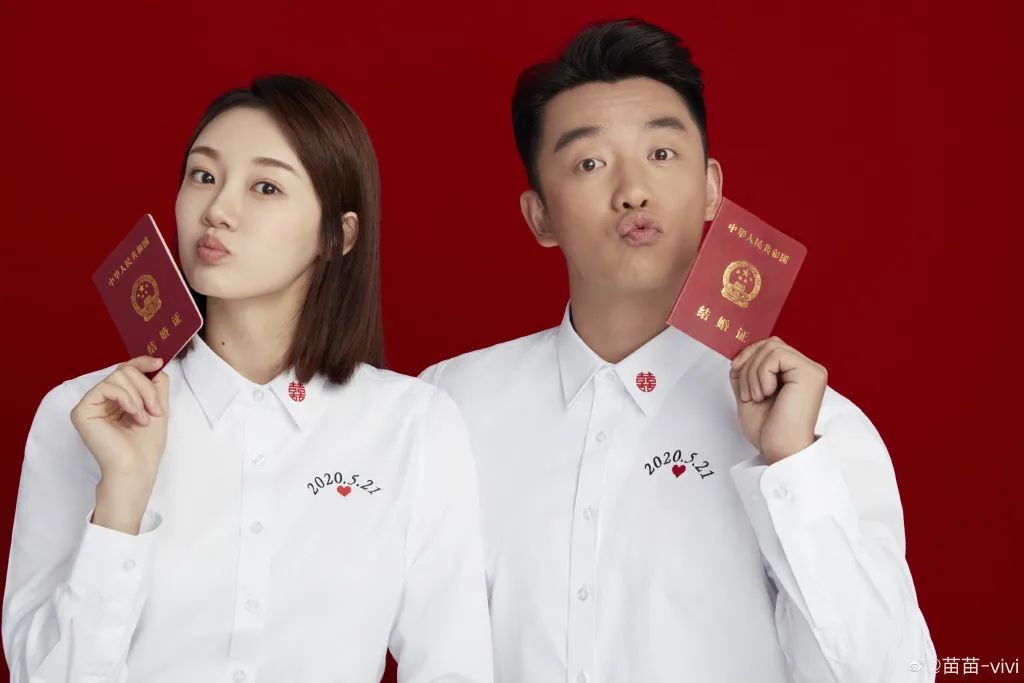 郑恺苗苗晒照庆祝结婚一周年,郑恺苗苗互相晒照庆祝结婚一周年